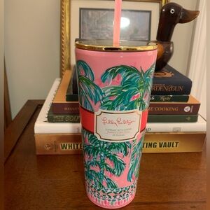 Lilly Pulitzer Suite Views Tumbler
